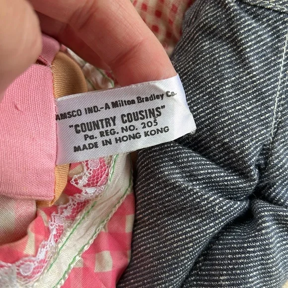 Vintage Collectible Milton Bradley Country Cousins Dolls Set - Picture 11 of 12